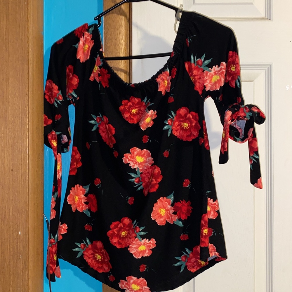 Off the shoulder floral shirt